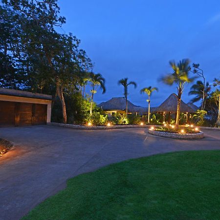 Wavi Island Hotel Naindi Buitenkant foto