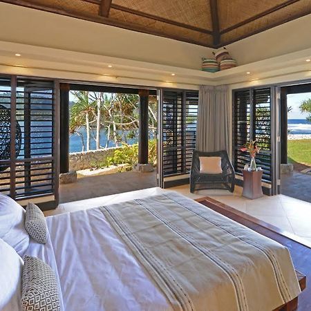 Wavi Island Hotel Naindi Buitenkant foto
