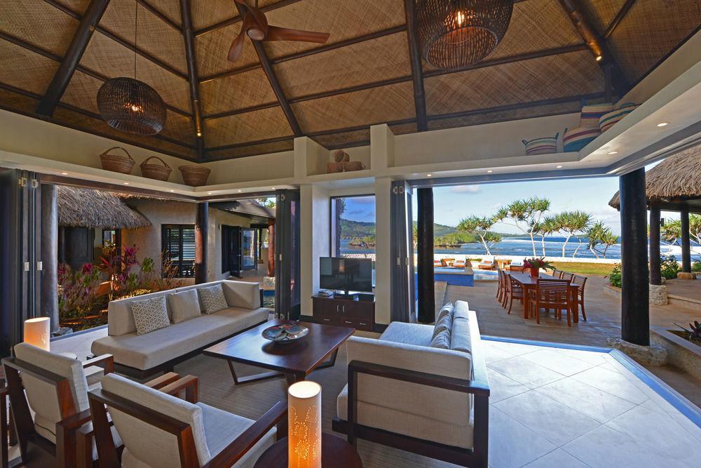 Wavi Island Hotel Naindi Buitenkant foto